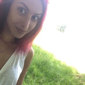 Meet your Posher, Anca